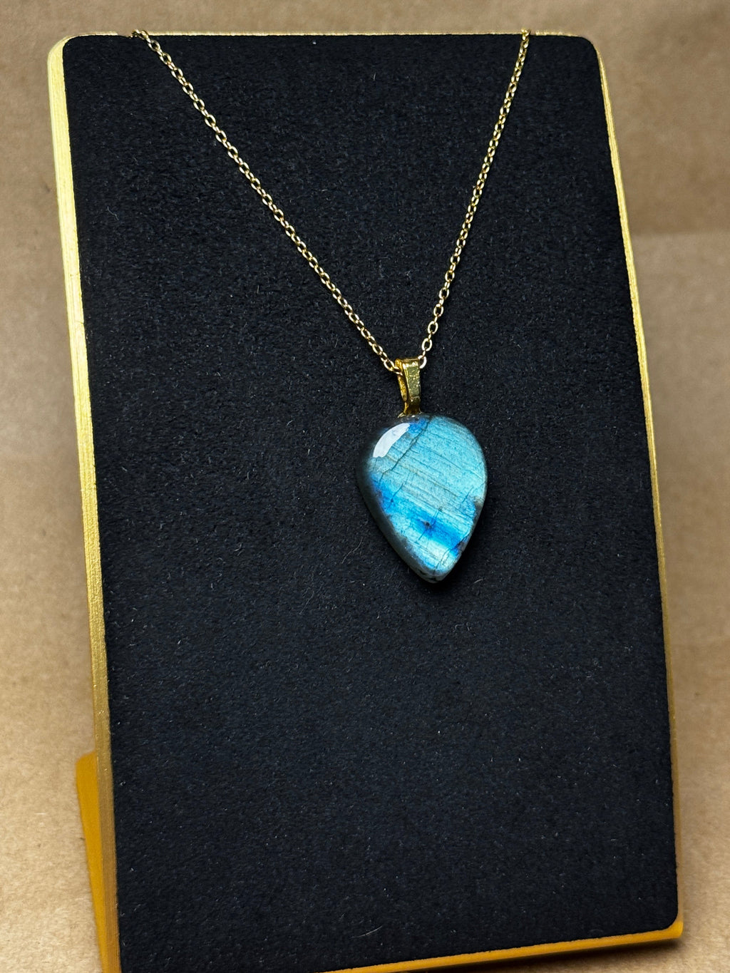 The Current Stone – Aqua Blue Labradorite Necklace