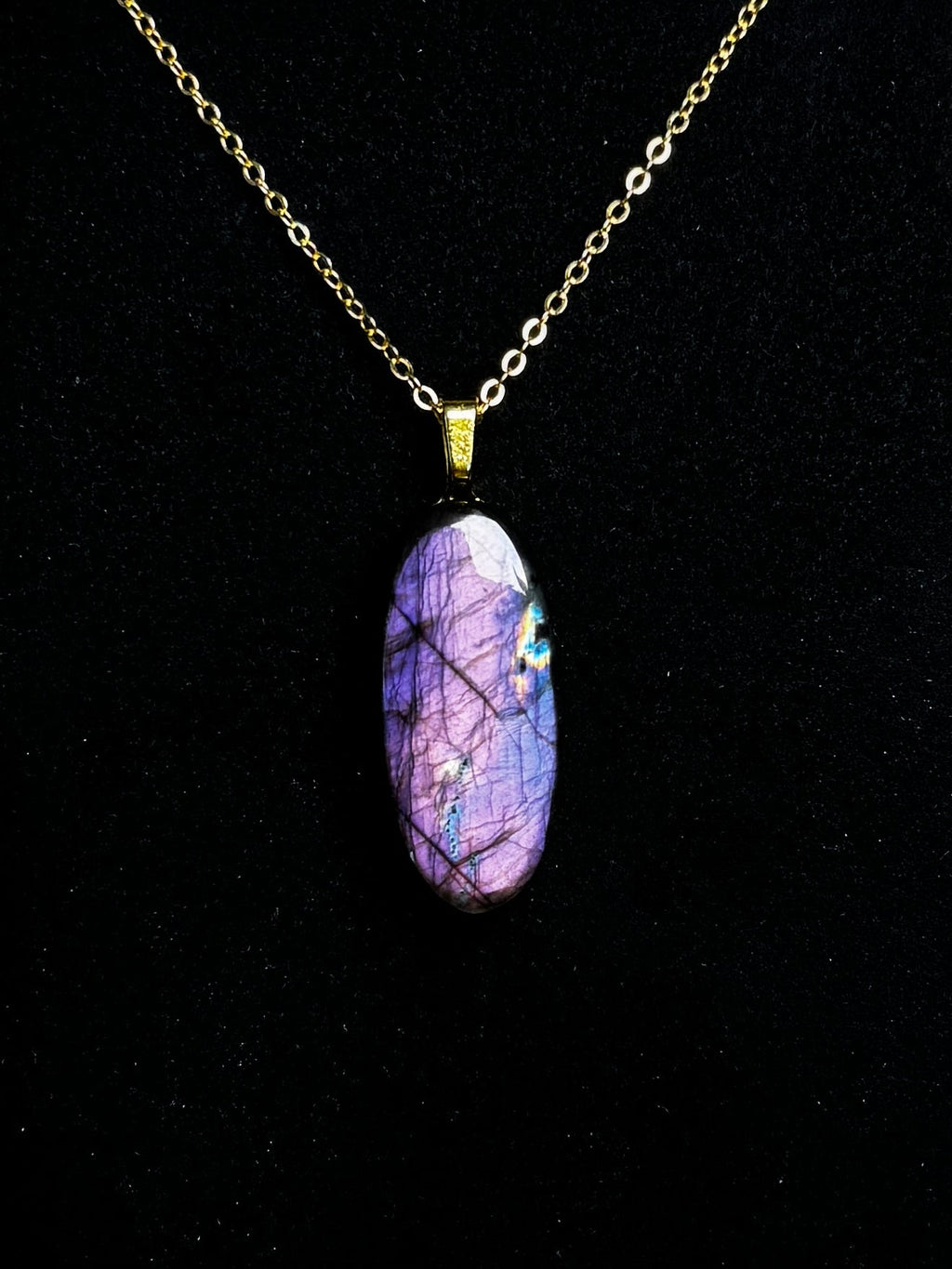 The Violet Veil Stone – Purple Blue Labradorite Necklace