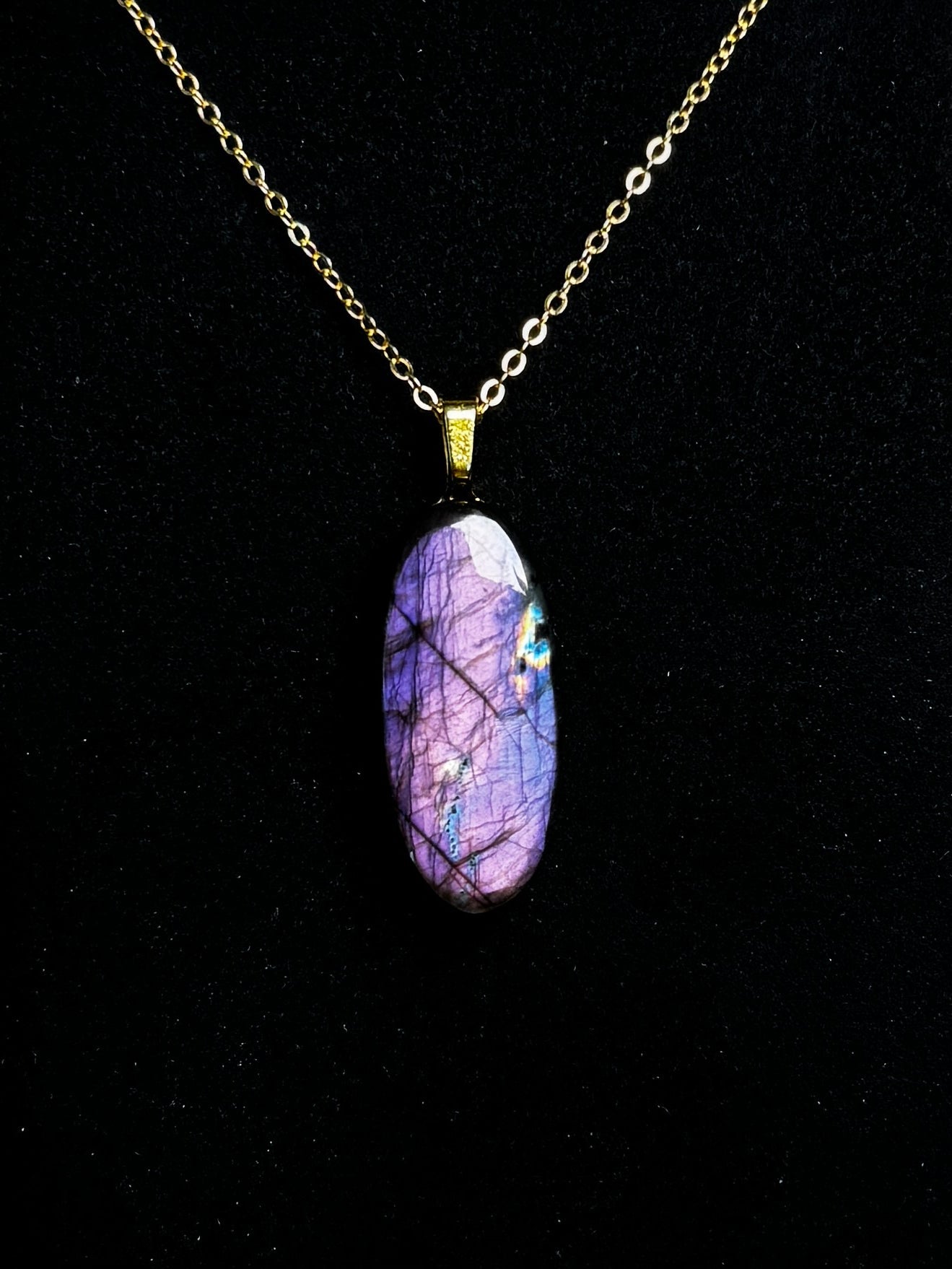 The Violet Veil Stone – Purple Blue Labradorite Necklace