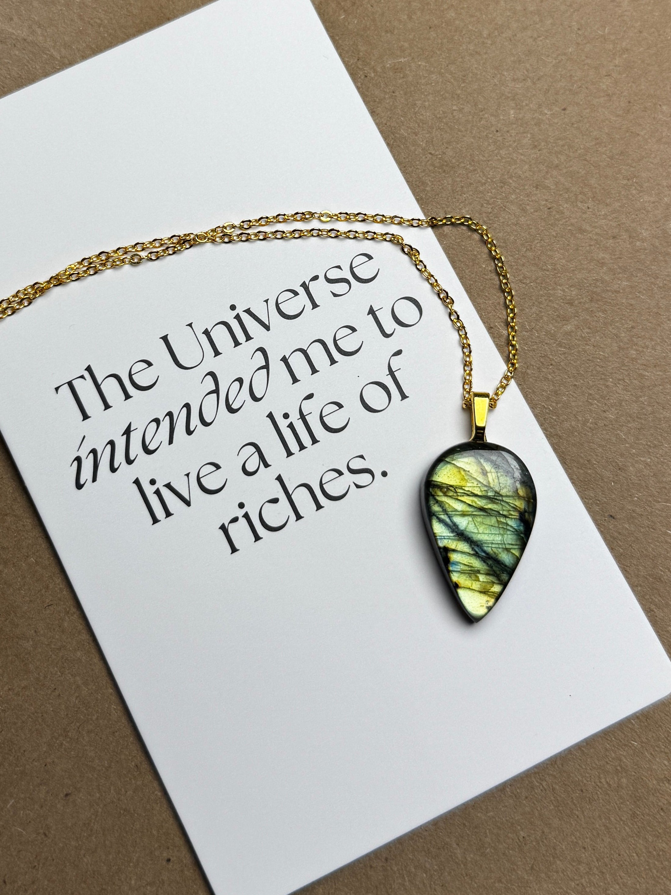 The Flourish Stone – Golden Green Labradorite Necklace