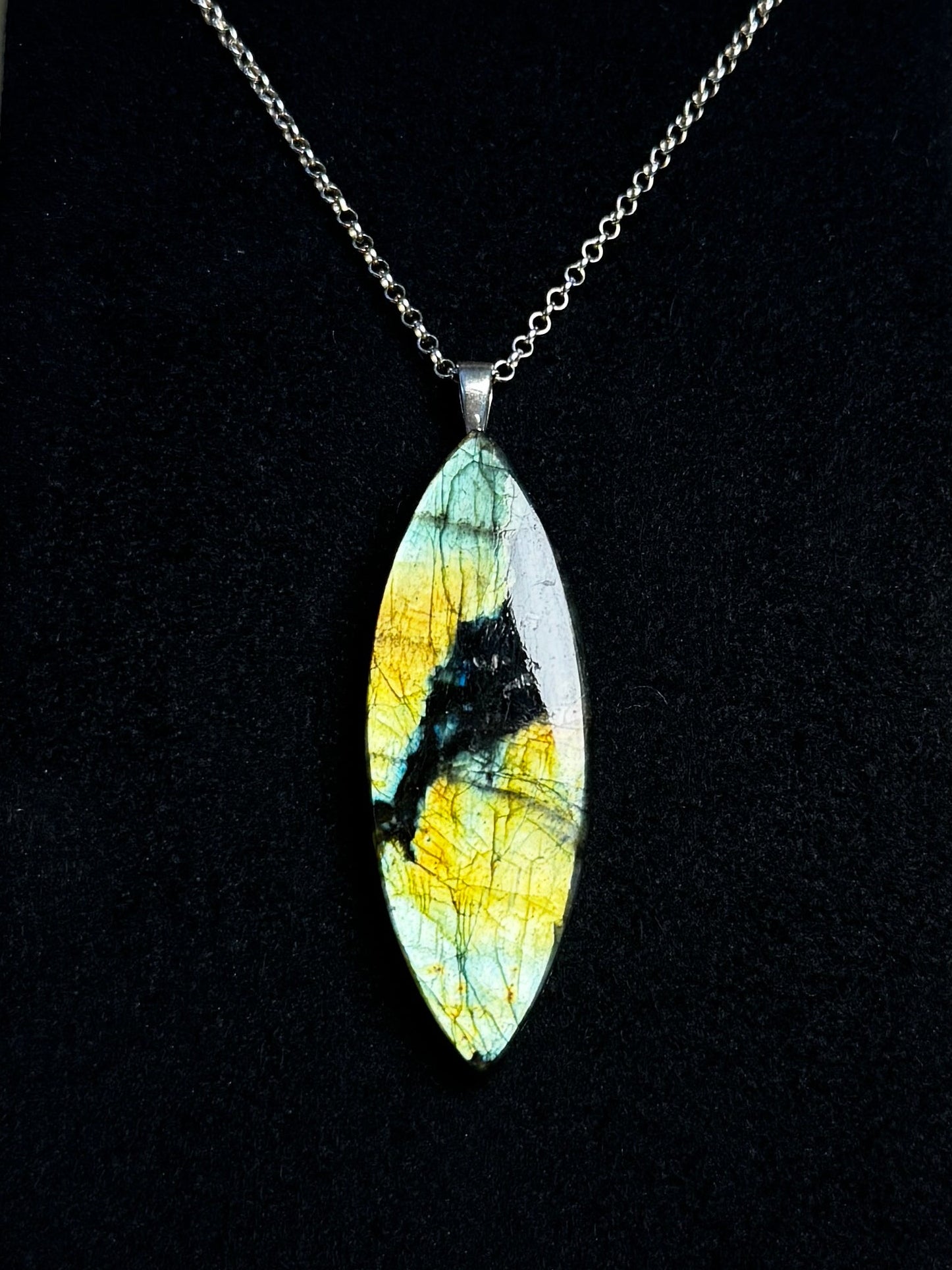 The Solar Current Stone – Golden Labradorite Necklace