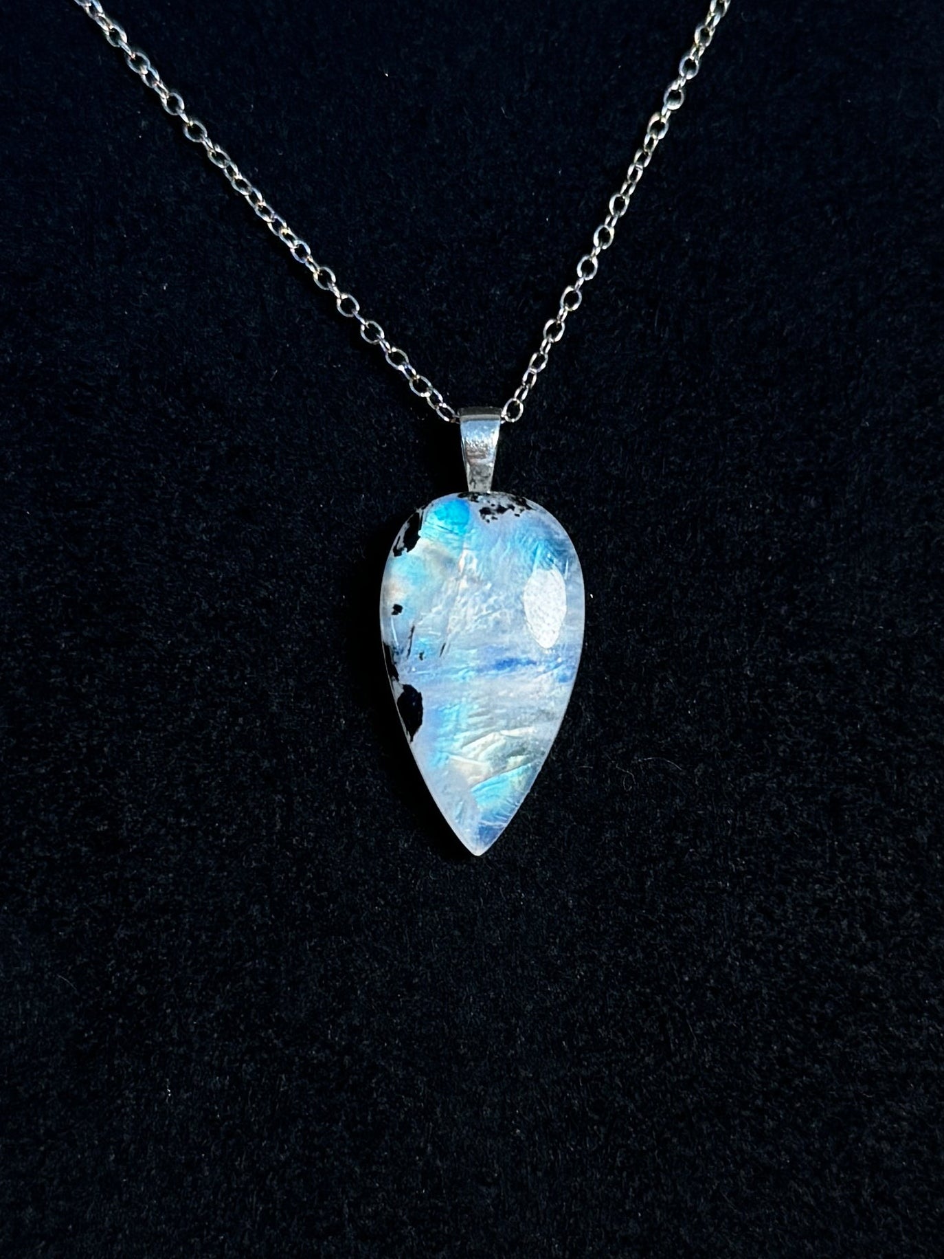 The Lunar Tide Stone – Silver Rainbow Moonstone Necklace