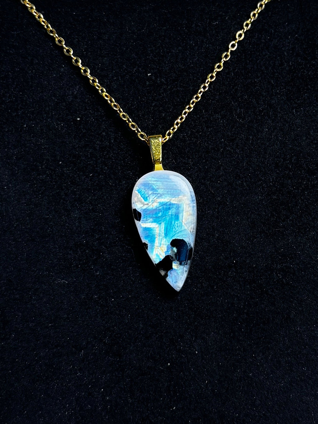 The Night Bloom Stone – Rainbow Moonstone Necklace
