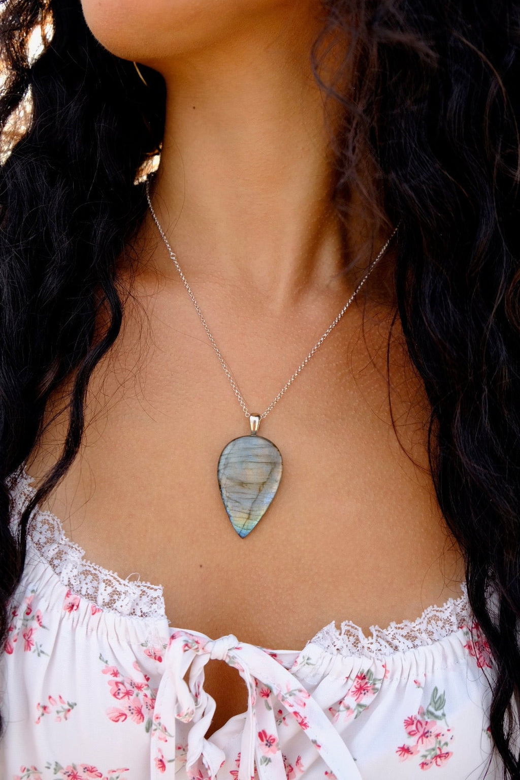The Dawn Stone – Blue Gold Labradorite Necklace