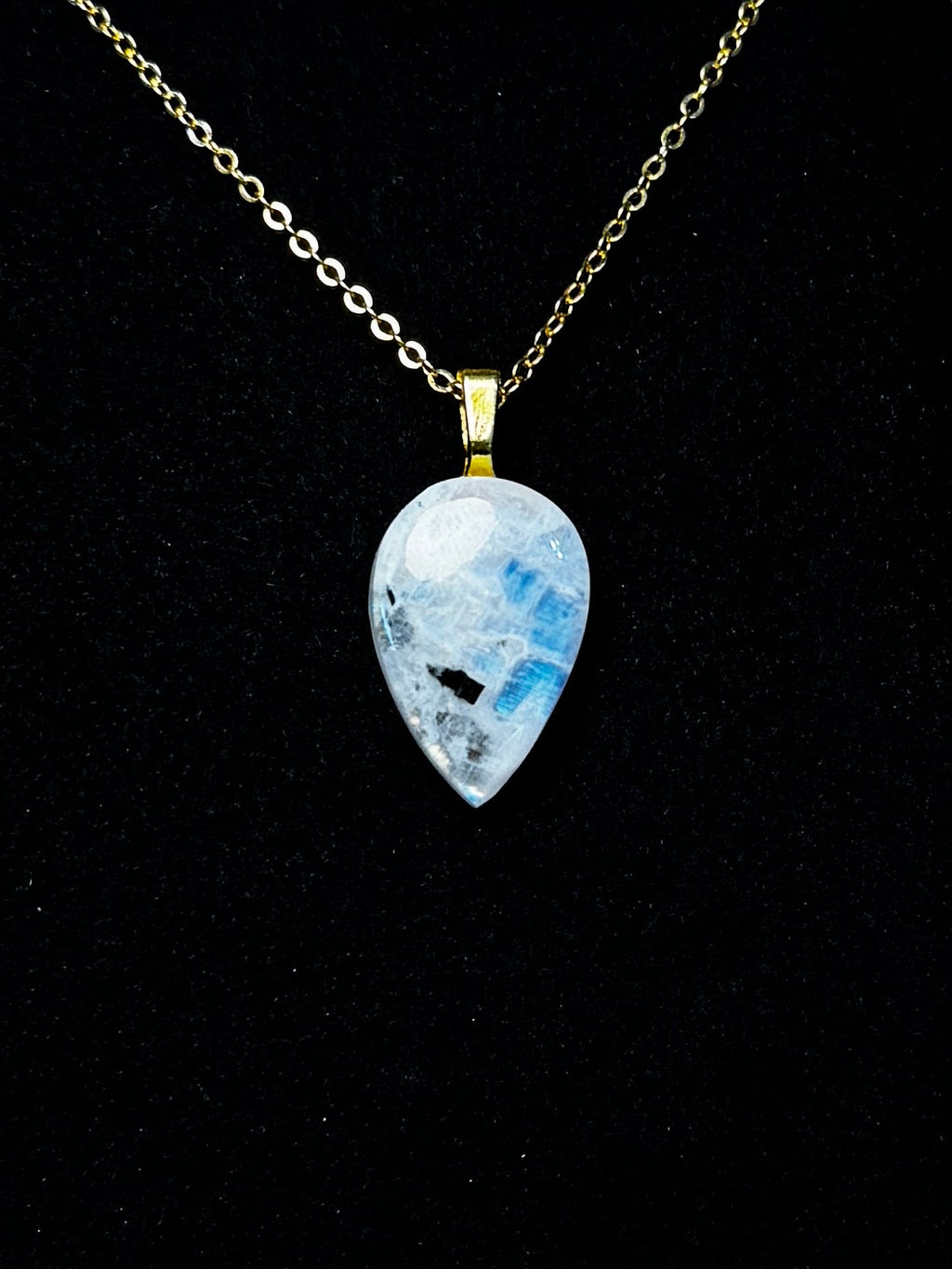 The Moonlit Tide Stone – Rainbow Moonstone Necklace