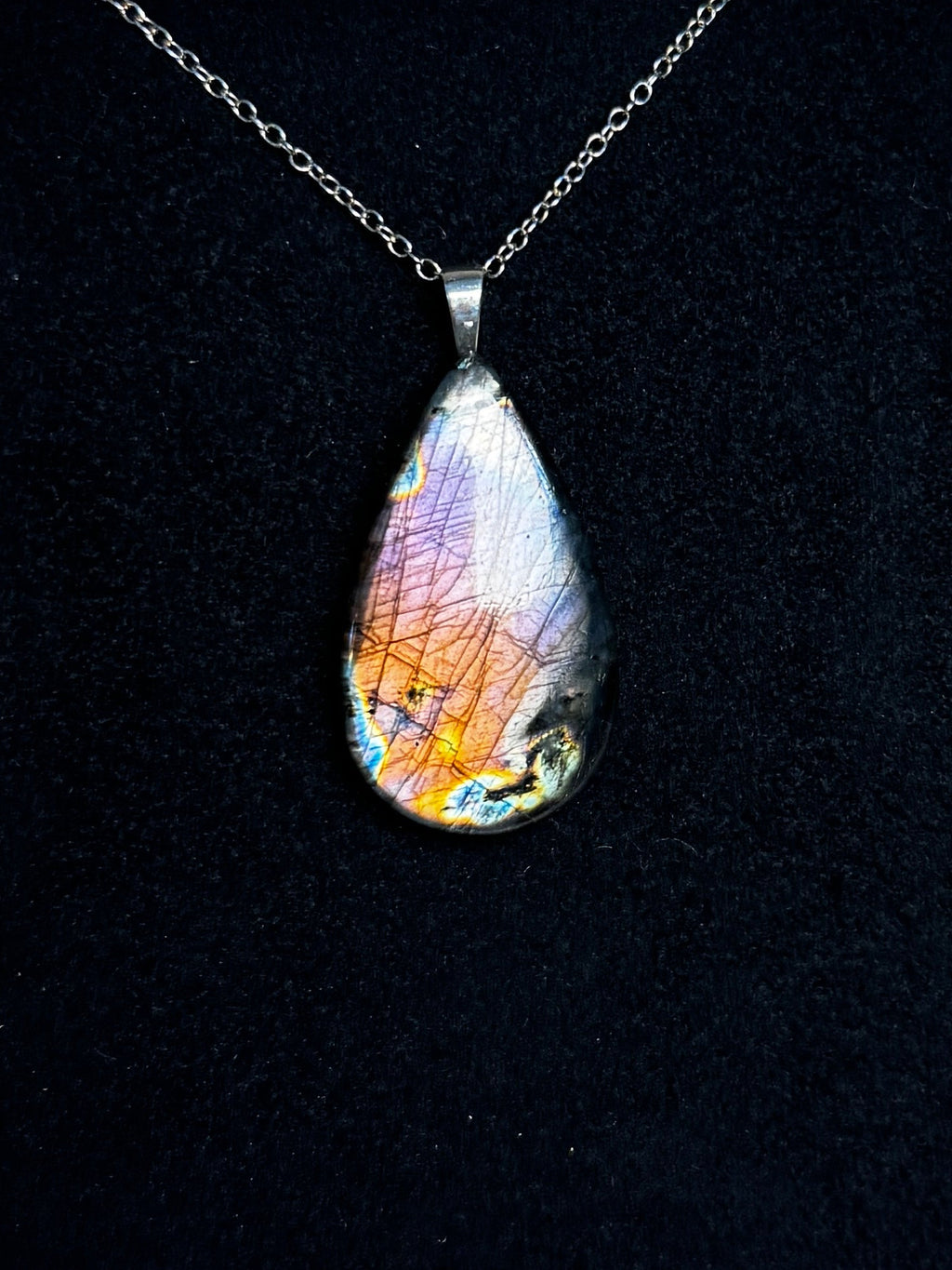 The Ember Bloom Stone – Silver Labradorite Necklace