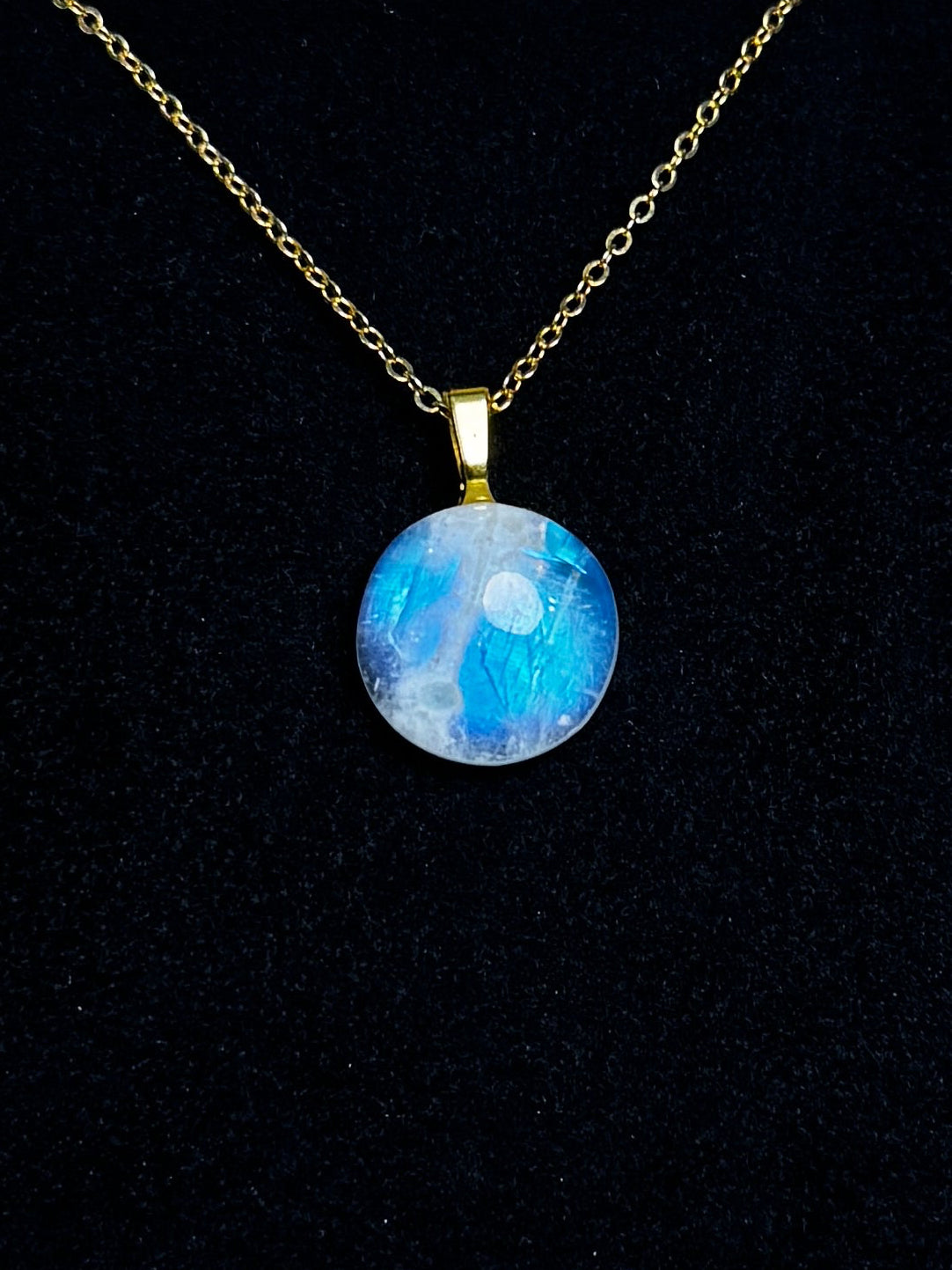 The Celestide Stone – Rainbow Moonstone Necklace