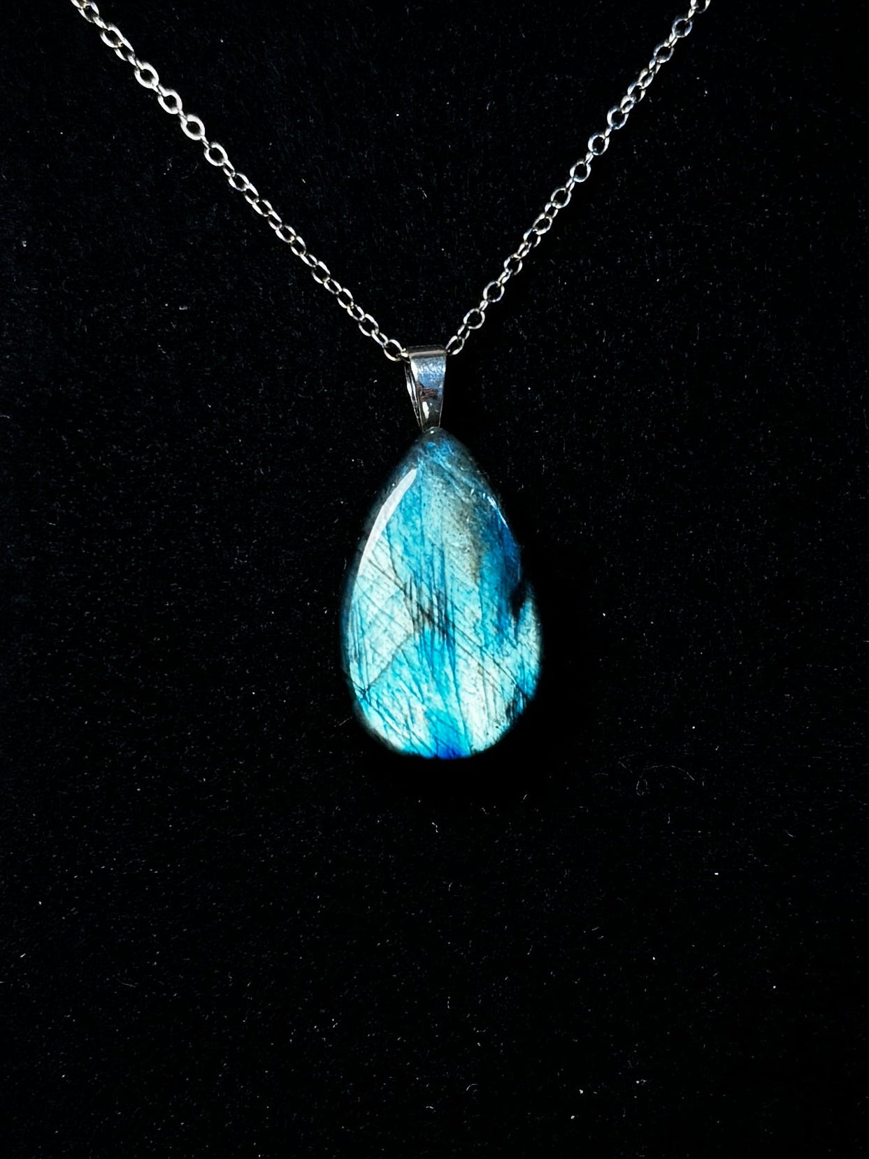 The Blue Ember Stone – Silver Labradorite Necklace