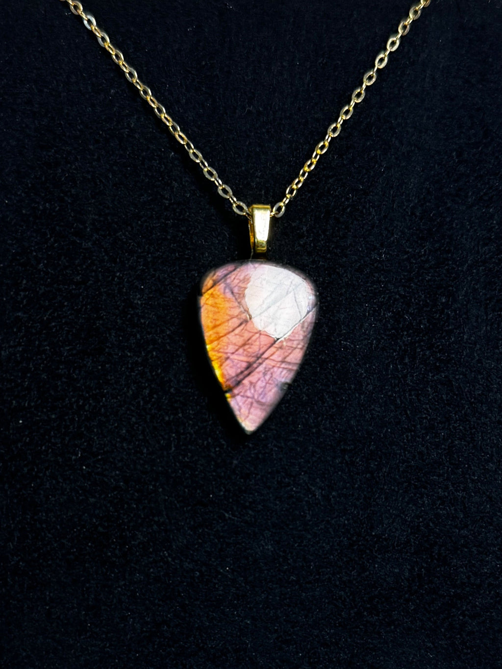 The Sunset Kiss Stone – Pink Gold Labradorite Necklace