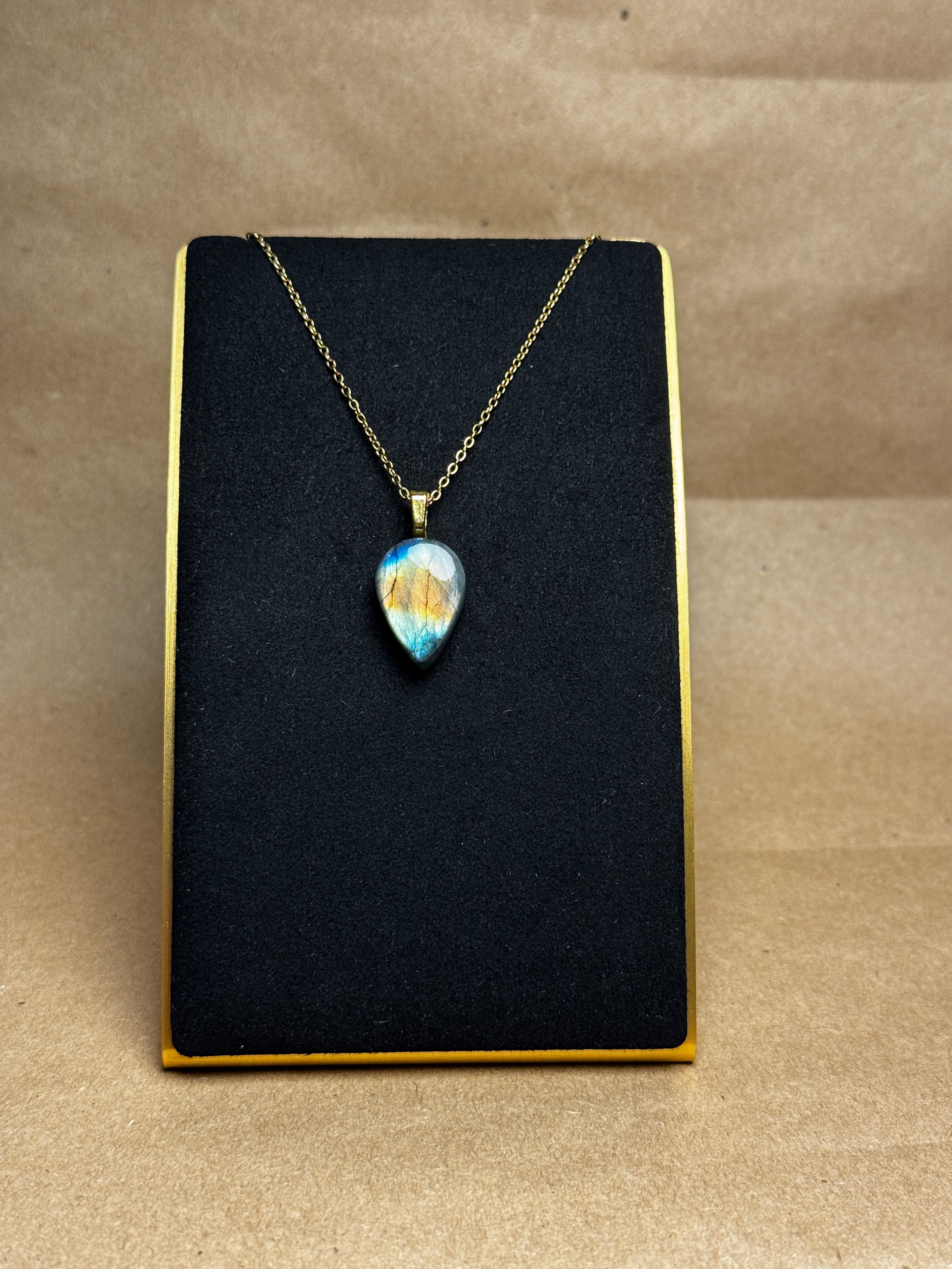 The Horizon Stone – Blue Gold Labradorite Necklace