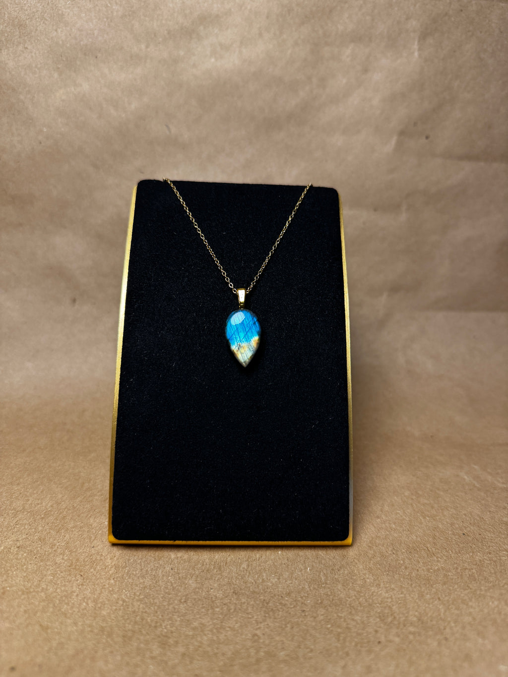 The Oracle Stone – Electric Blue Labradorite Necklace