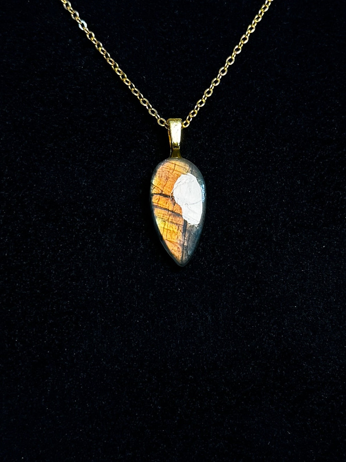 The Ember Glow Stone – Labradorite Necklace