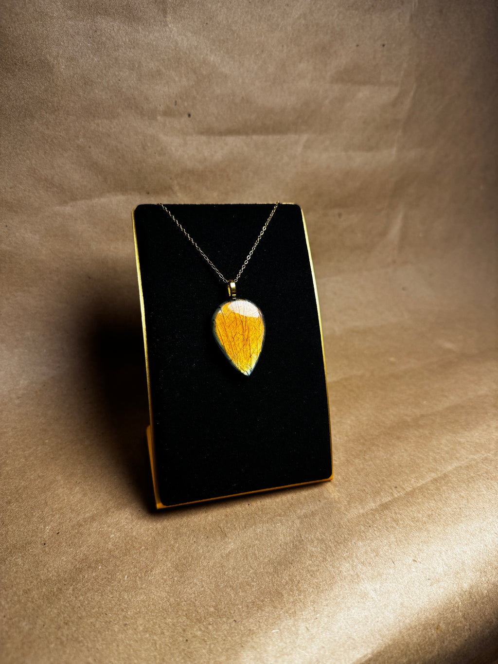 The Solaris Stone – Golden Orange Labradorite Necklace