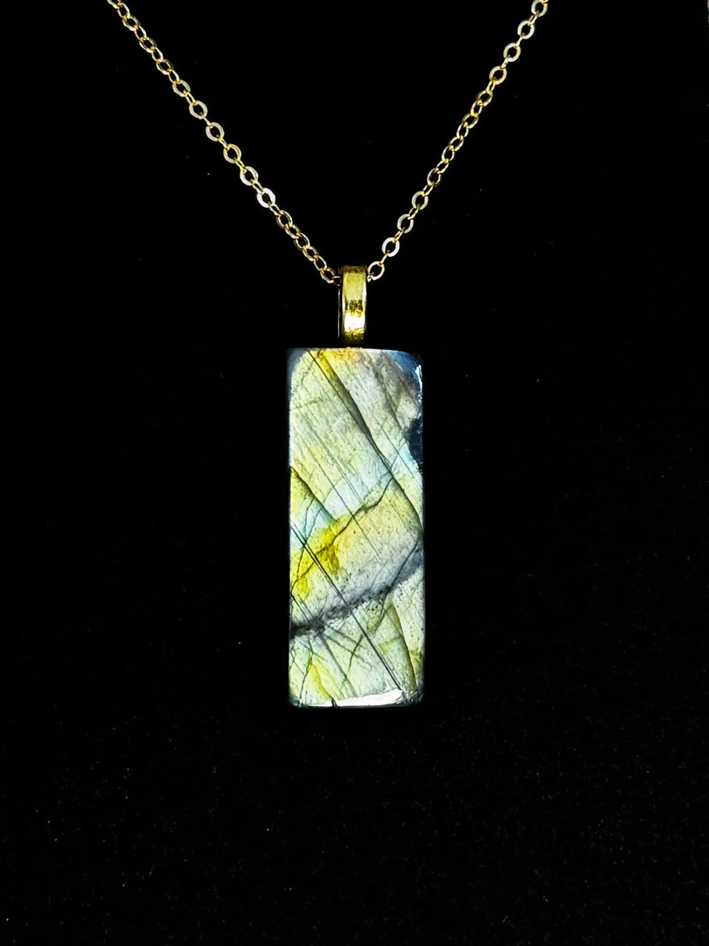 The Golden Thread Stone – Golden Green Labradorite Necklace