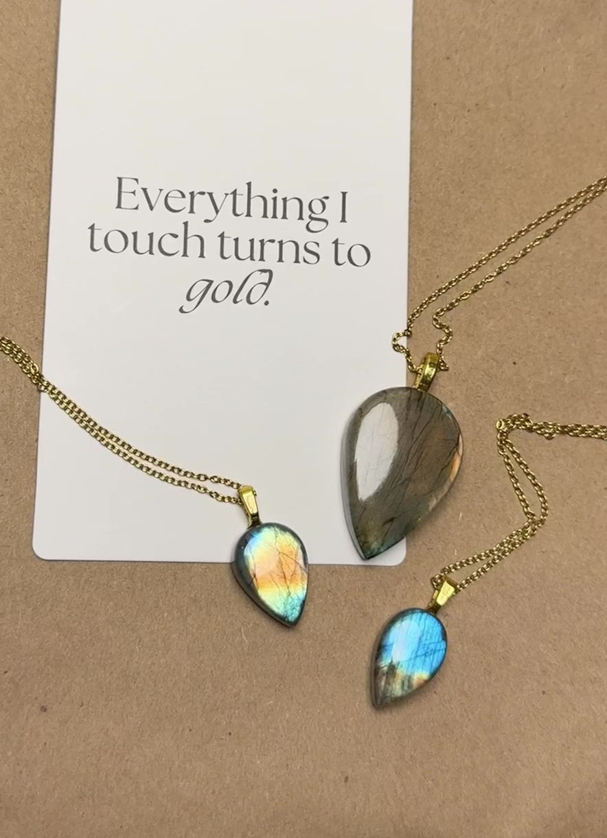 The Horizon Stone – Blue Gold Labradorite Necklace